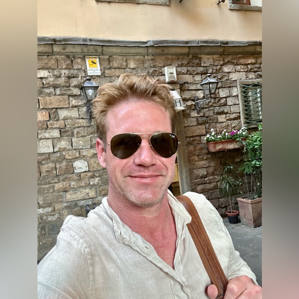 Meet your Posher, Jason